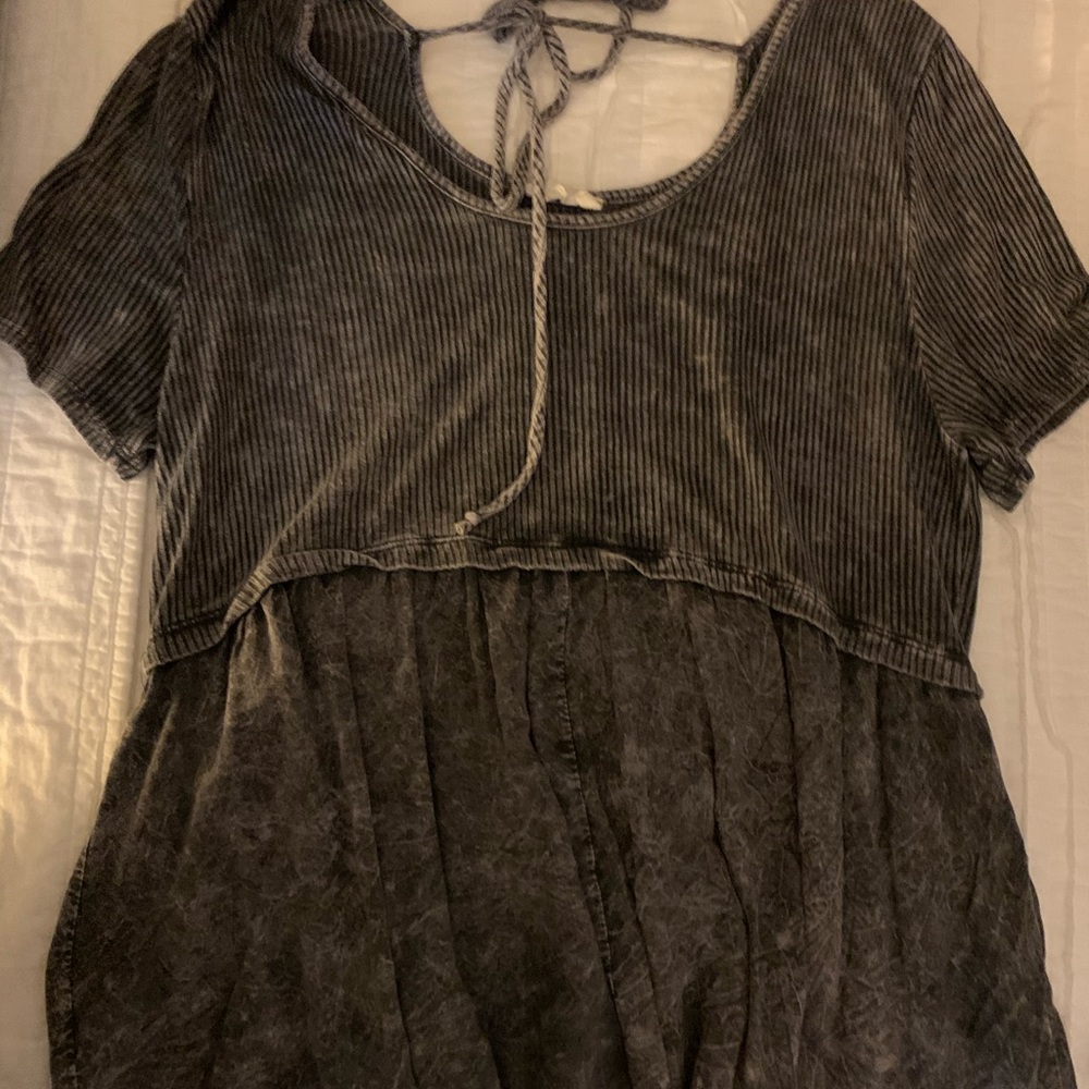 Blouses - Picture 2 of 2